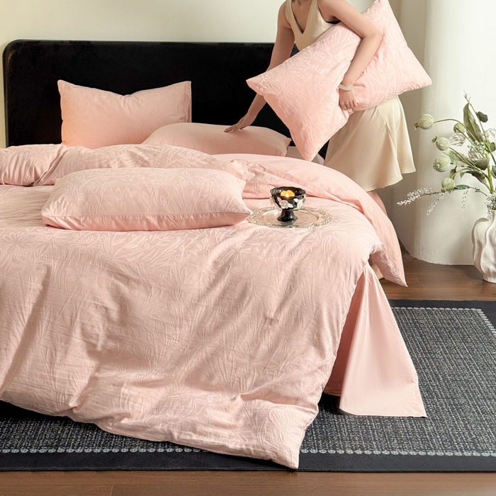 91家纺网 家纺一手货源 找家纺 佰亿莱 2026新款新疆长绒棉60支水洗提花四件套 粉黛