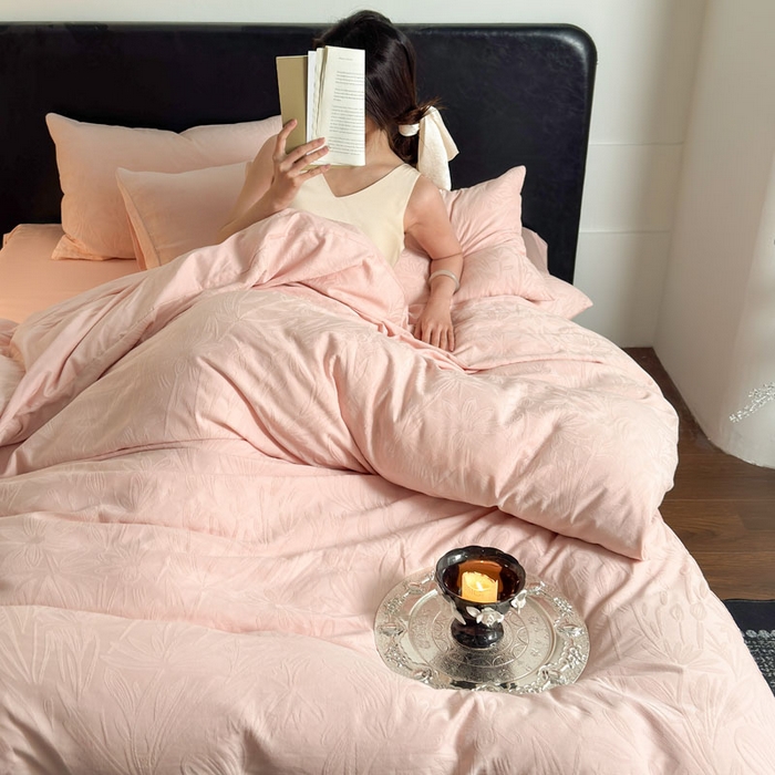 91家纺网 家纺一手货源 找家纺 佰亿莱 2026新款新疆长绒棉60支水洗提花四件套 粉黛