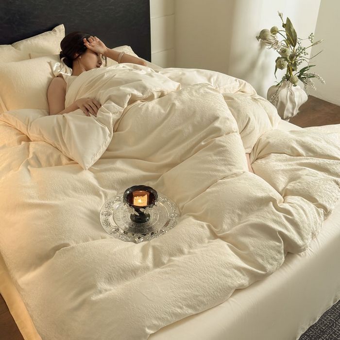 91家纺网 家纺一手货源 找家纺 佰亿莱 2026新款新疆长绒棉60支水洗提花四件套 奶白流云