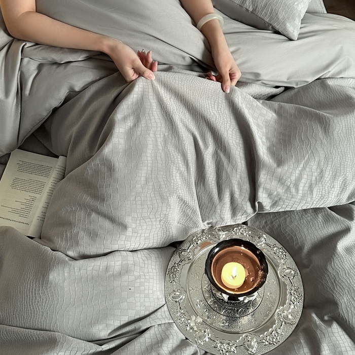 91家纺网 家纺一手货源 找家纺 佰亿莱 2026新款新疆长绒棉60支水洗提花四件套 石纹灰