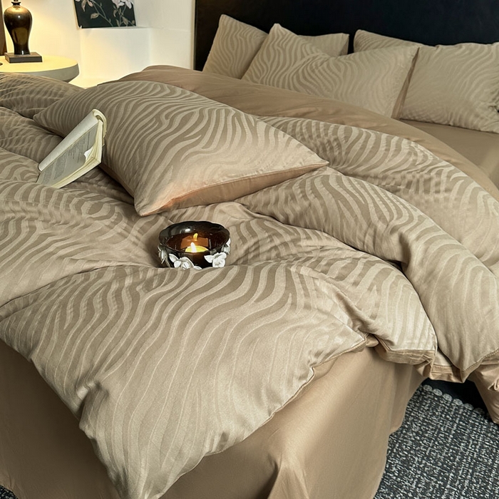 91家纺网 家纺一手货源 找家纺 佰亿莱 2026新款新疆长绒棉60支水洗提花四件套 棕纹