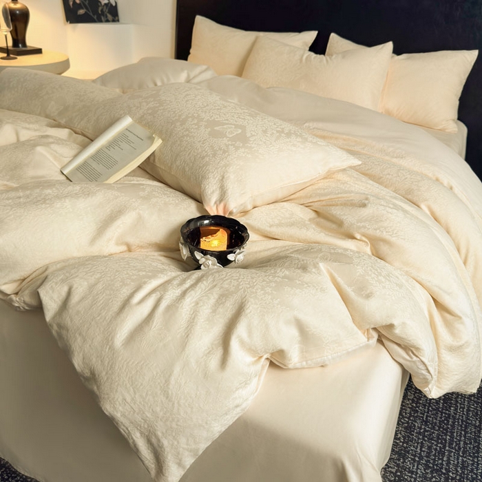 91家纺网 家纺一手货源 找家纺 佰亿莱 2026新款新疆长绒棉60支水洗提花四件套 奶白流云