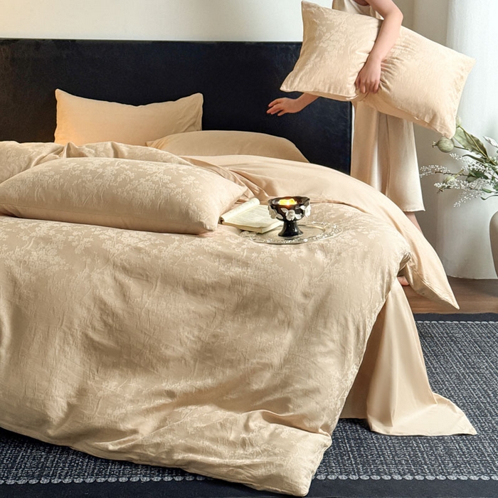 91家纺网 家纺一手货源 找家纺 佰亿莱 2026新款新疆长绒棉60支水洗提花四件套 浅杏清欢