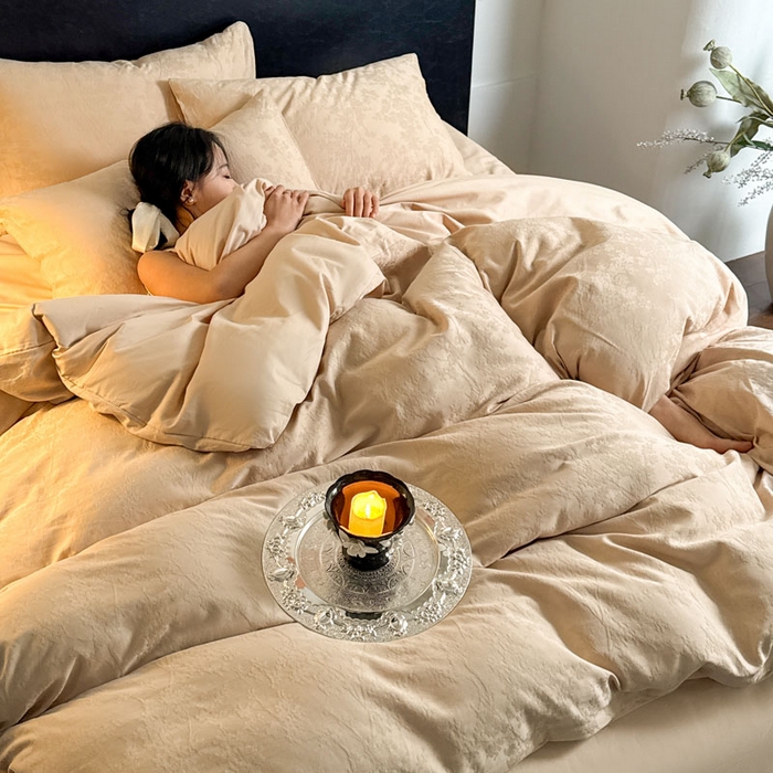 91家纺网 家纺一手货源 找家纺 佰亿莱 2026新款新疆长绒棉60支水洗提花四件套 浅杏清欢