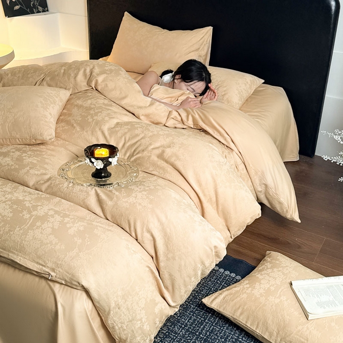 91家纺网 家纺一手货源 找家纺 佰亿莱 2026新款新疆长绒棉60支水洗提花四件套 浅杏清欢