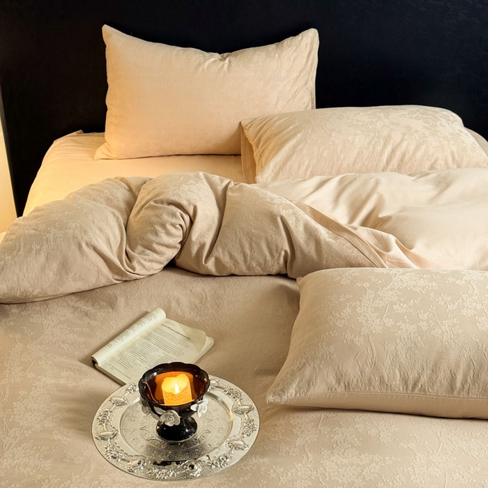 91家纺网 家纺一手货源 找家纺 佰亿莱 2026新款新疆长绒棉60支水洗提花四件套 浅杏清欢