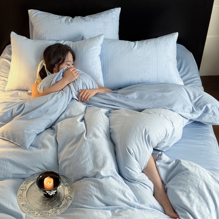 91家纺网 家纺一手货源 找家纺 佰亿莱 2026新款新疆长绒棉60支水洗提花四件套 海之蓝