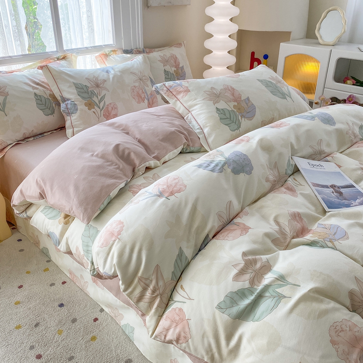 91家纺网 家纺一手货源 找家纺 钰锦铂2026新款直播爆款全棉四件套13070吊边床单一字绣印花纯棉三件套四件套 叶缦-米