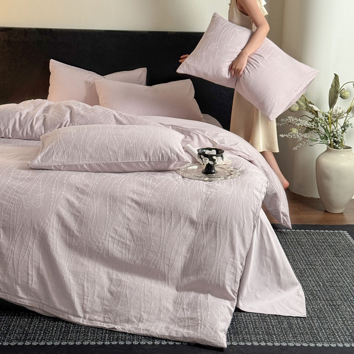 91家纺网 家纺一手货源 找家纺 佰亿莱 2026新款新疆长绒棉60支水洗提花四件套 蝶影粉