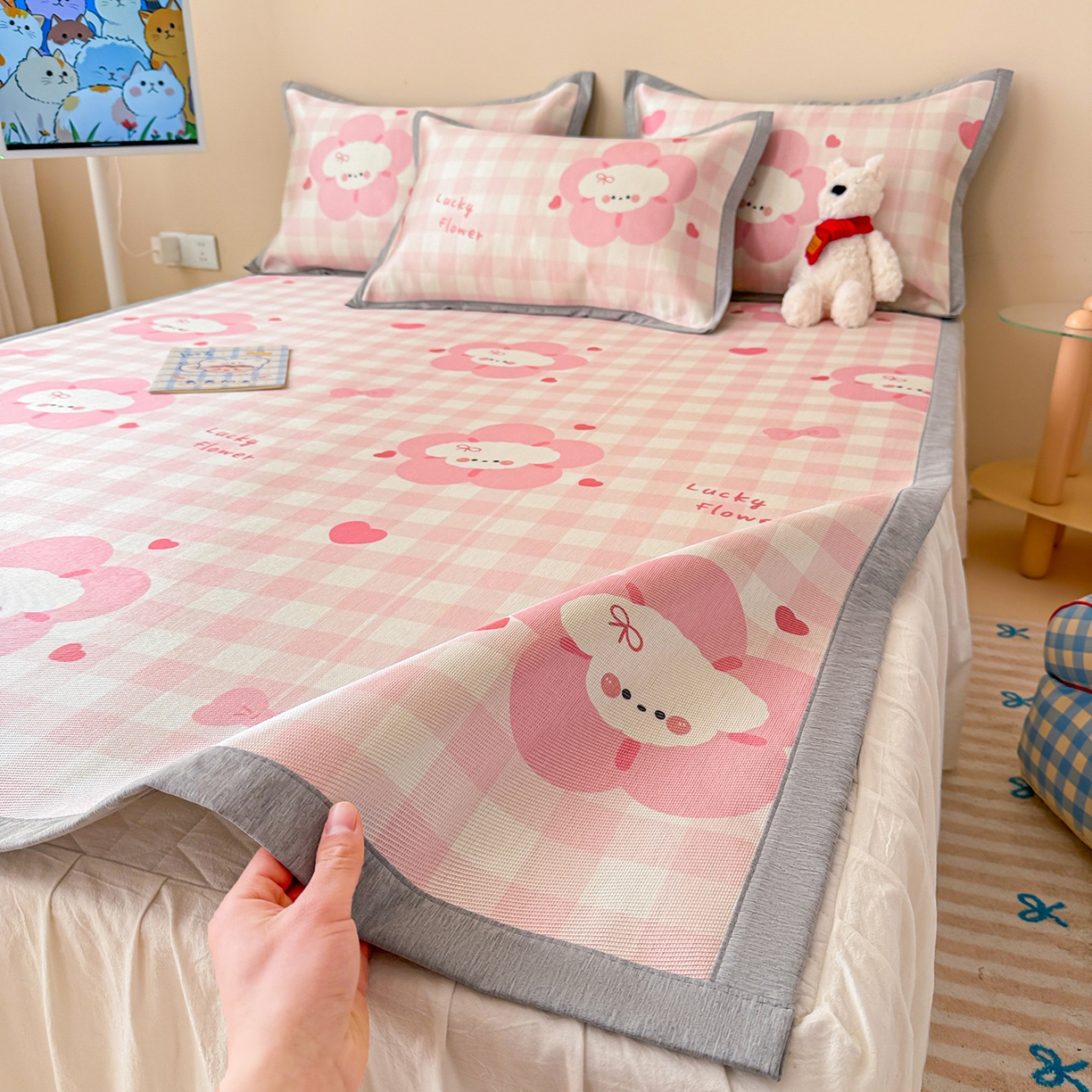 91家纺网 家纺一手货源 找家纺 懒猫家纺 2026新款250D数码印花宽边圆网冰丝凉席 花开狗狗