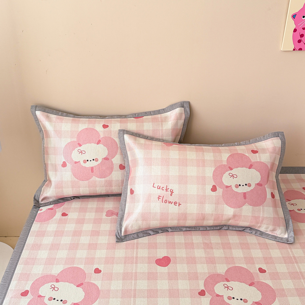 91家纺网 家纺一手货源 找家纺 懒猫家纺 2026新款250D数码印花宽边圆网冰丝凉席 花开狗狗