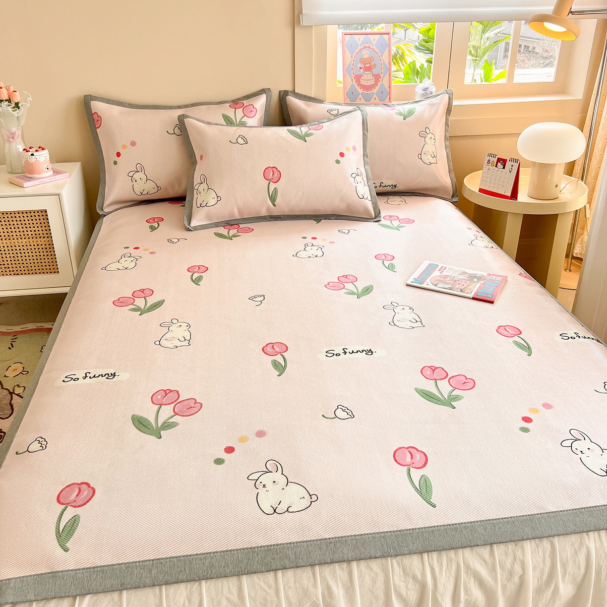 91家纺网 家纺一手货源 找家纺 懒猫家纺 2026新款250D数码印花宽边圆网冰丝凉席 精灵兔