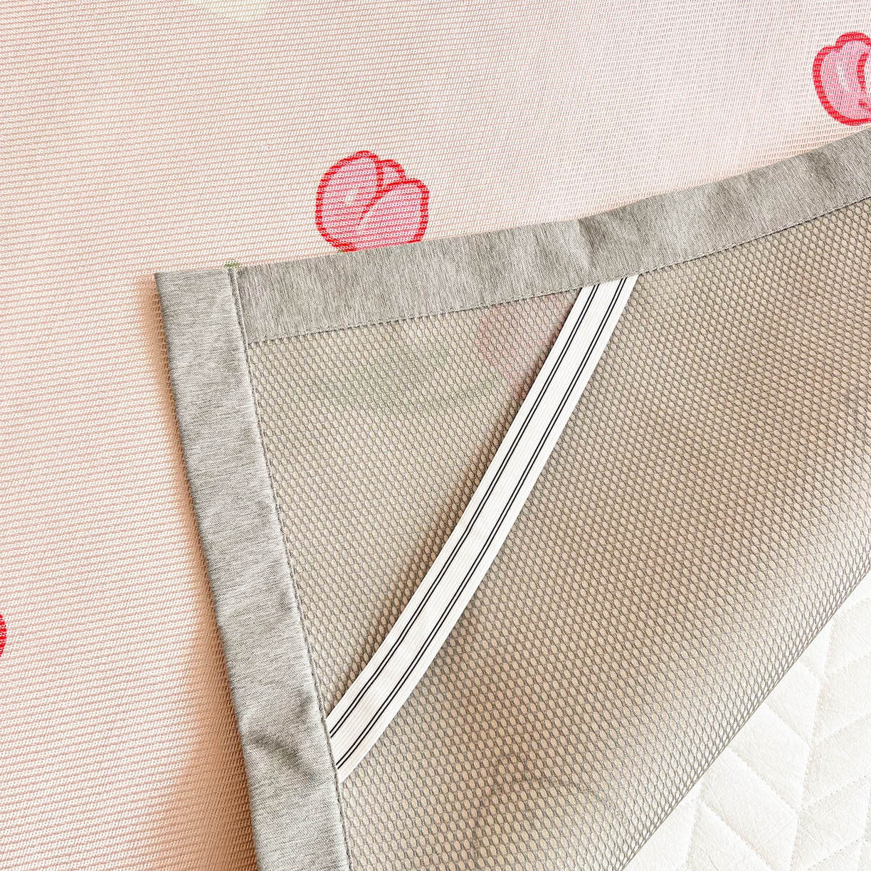 91家纺网 家纺一手货源 找家纺 懒猫家纺 2026新款250D数码印花宽边圆网冰丝凉席 精灵兔