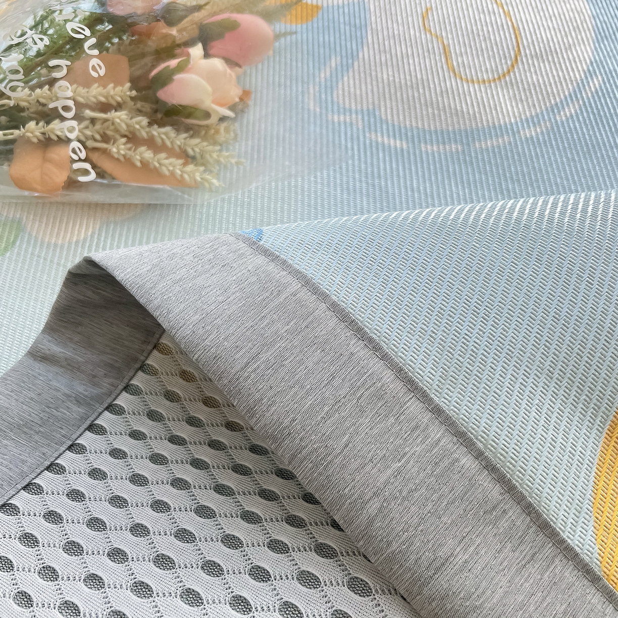 91家纺网 家纺一手货源 找家纺 懒猫家纺 2026新款250D数码印花宽边圆网冰丝凉席 可爱鸭