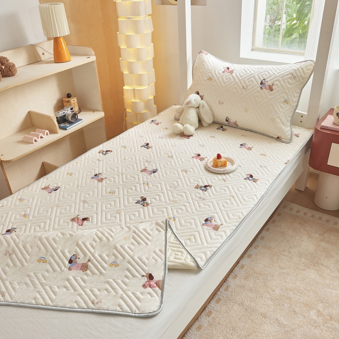 91家纺网 家纺一手货源 找家纺 舒居家纺 2026新款学生床全棉软床垫床盖 围脖狗狗