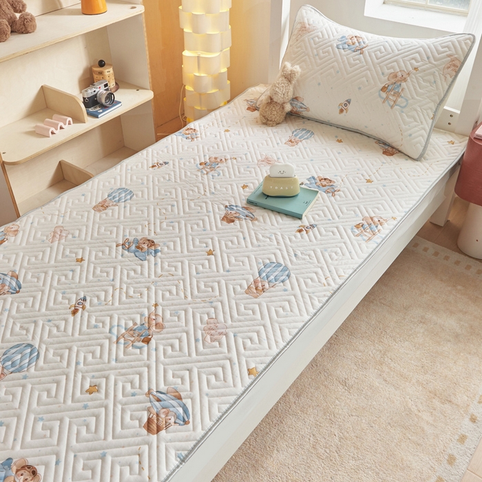 91家纺网 家纺一手货源 找家纺 舒居家纺 2026新款学生床全棉软床垫床盖 嘉年华