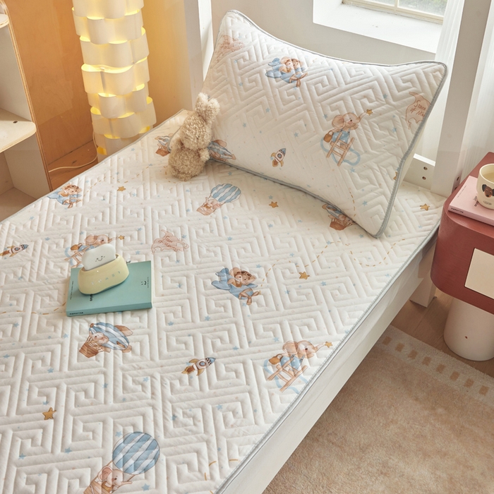 91家纺网 家纺一手货源 找家纺 舒居家纺 2026新款学生床全棉软床垫床盖 嘉年华