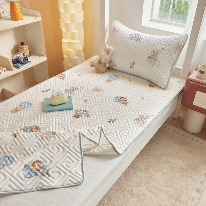 91家纺网 家纺一手货源 找家纺 舒居家纺 2026新款学生床全棉软床垫床盖 嘉年华