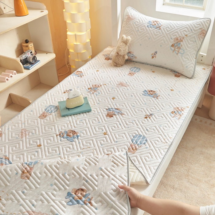 91家纺网 家纺一手货源 找家纺 舒居家纺 2026新款学生床全棉软床垫床盖 嘉年华