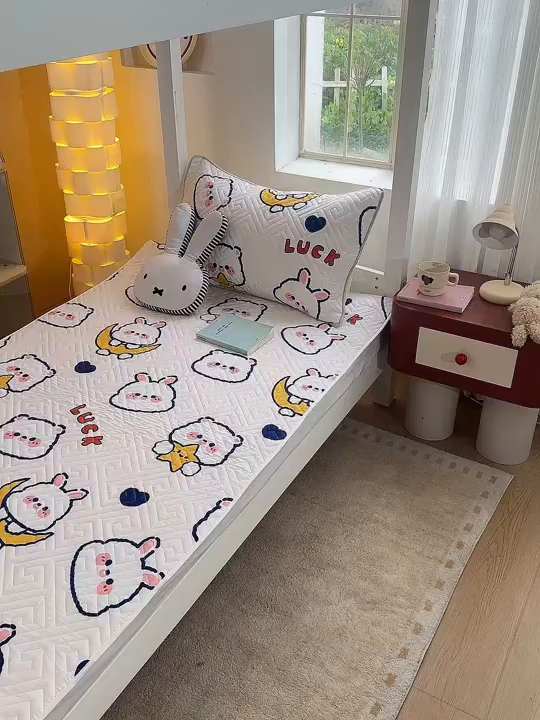 91家纺网 家纺一手货源 找家纺 舒居家纺 2026新款学生床全棉软床垫床盖 卡哇伊