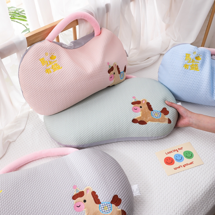 91家纺网 家纺一手货源 找家纺 （总）仁宇枕业 2026新款夏季儿童款马上有钱系列冰豆豆凉豆豆荞麦枕头枕芯