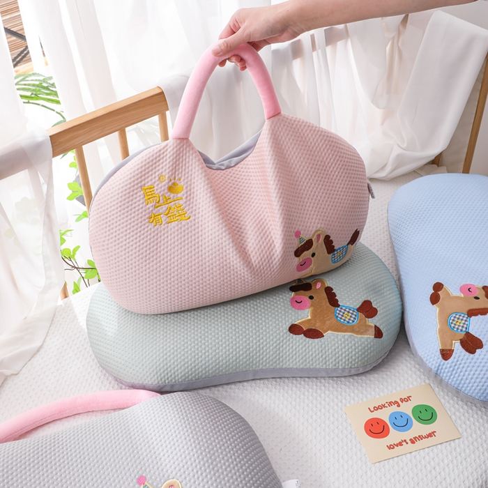 91家纺网 家纺一手货源 找家纺 （总）仁宇枕业 2026新款夏季儿童款马上有钱系列冰豆豆凉豆豆荞麦枕头枕芯