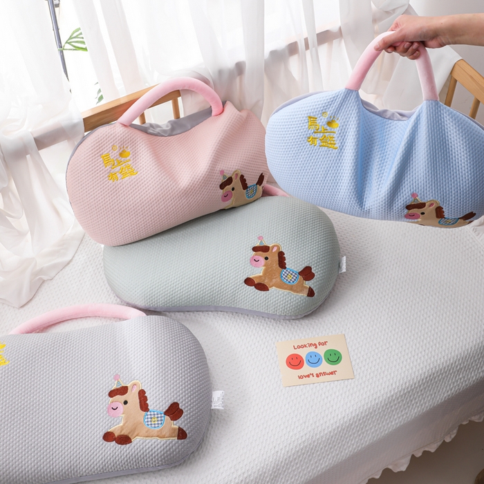 91家纺网 家纺一手货源 找家纺 （总）仁宇枕业 2026新款夏季儿童款马上有钱系列冰豆豆凉豆豆荞麦枕头枕芯