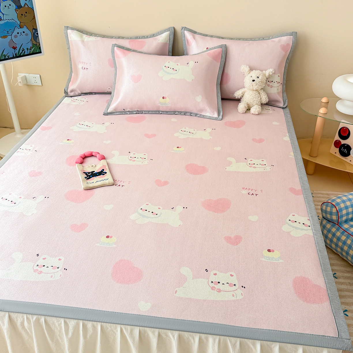 91家纺网 家纺一手货源 找家纺 懒猫家纺 2026新款250D数码印花宽边圆网冰丝凉席 慕斯小猫