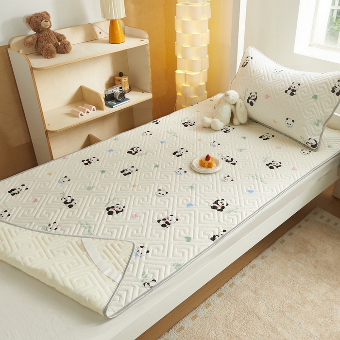 91家纺网 家纺一手货源 找家纺 舒居家纺 2026新款学生床全棉软床垫床盖 熊猫彩绘