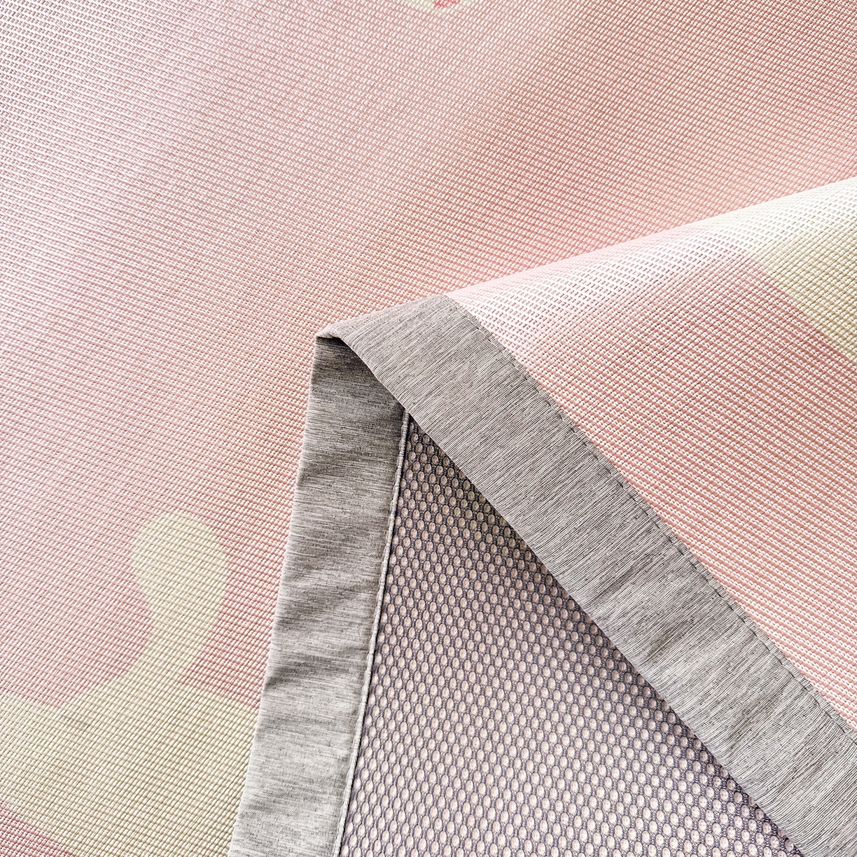 91家纺网 家纺一手货源 找家纺 懒猫家纺 2026新款250D数码印花宽边圆网冰丝凉席 慕斯小猫