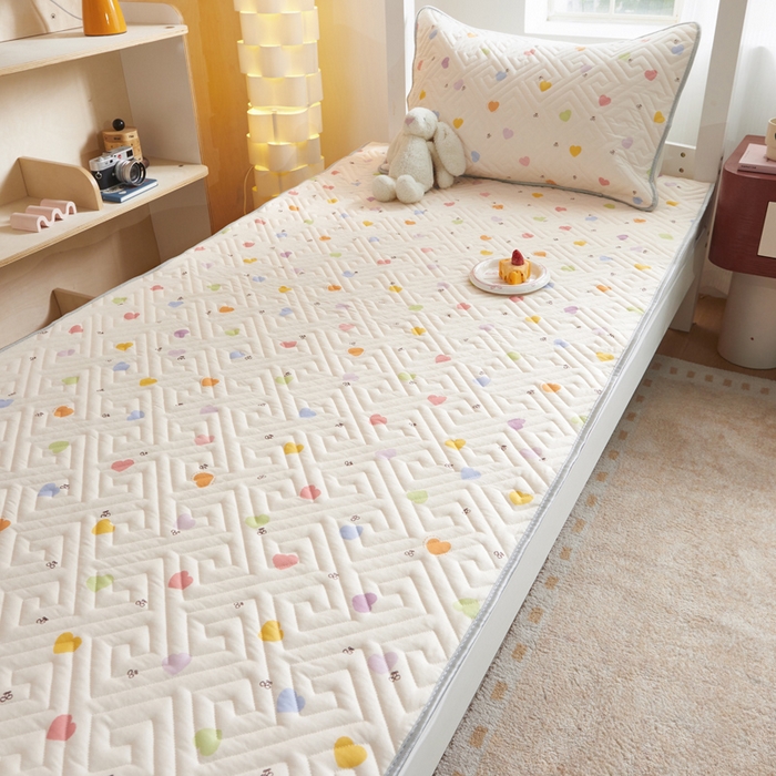 91家纺网 家纺一手货源 找家纺 舒居家纺 2026新款学生床全棉软床垫床盖 萌萌心语