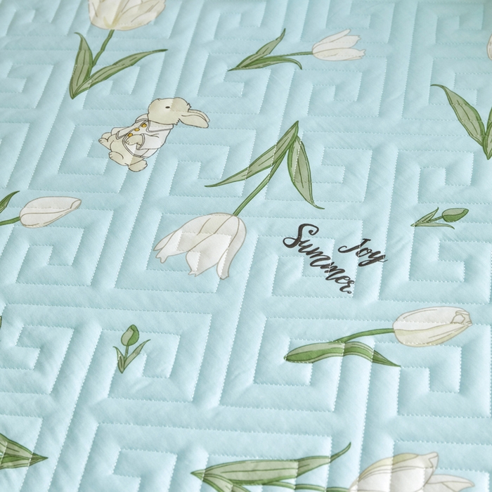 91家纺网 家纺一手货源 找家纺 舒居家纺 2026新款学生床全棉软床垫床盖 百合兔草绿