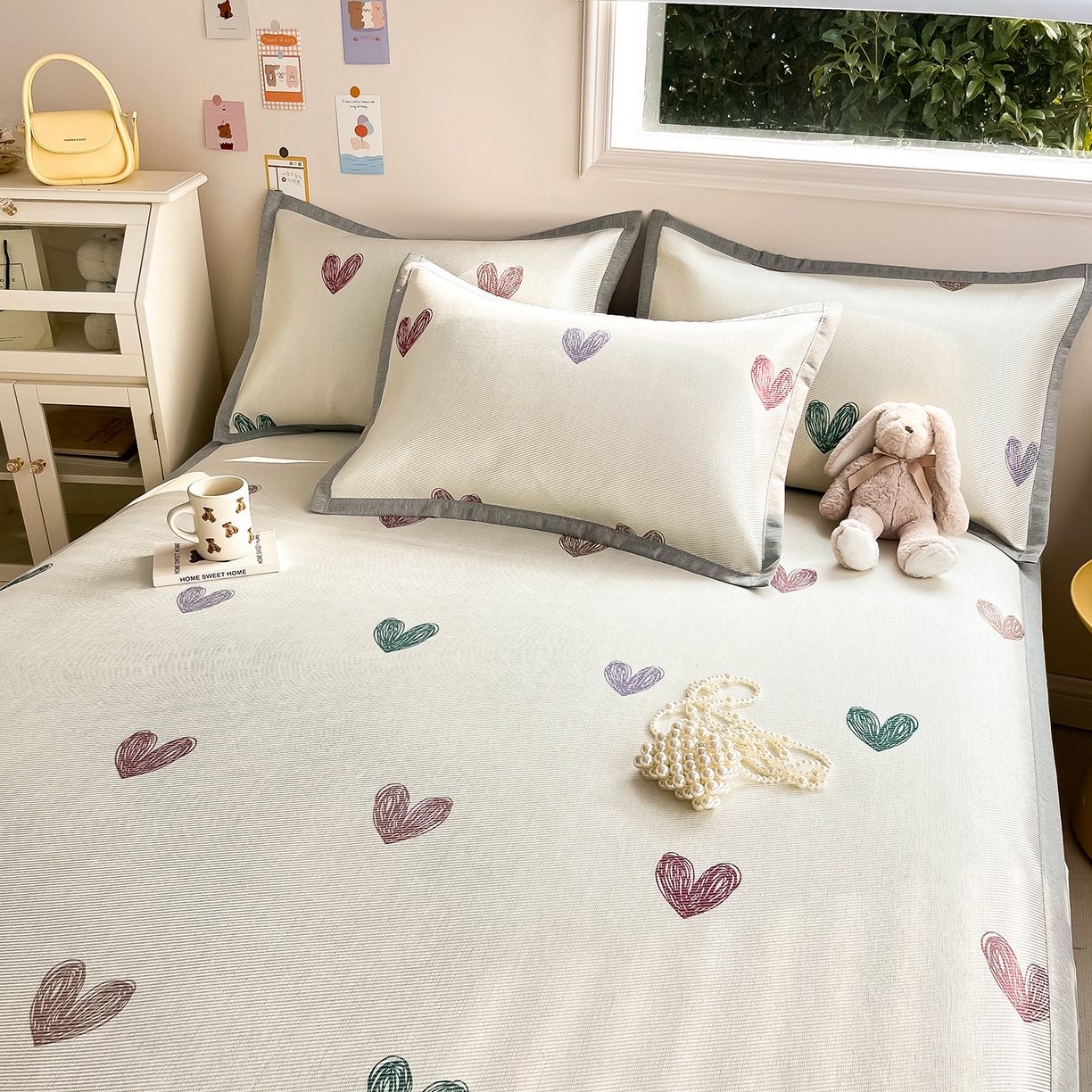 91家纺网 家纺一手货源 找家纺 懒猫家纺 2026新款250D数码印花宽边圆网冰丝凉席 手绘爱心