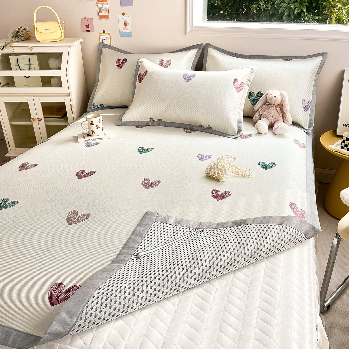 91家纺网 家纺一手货源 找家纺 懒猫家纺 2026新款250D数码印花宽边圆网冰丝凉席 手绘爱心