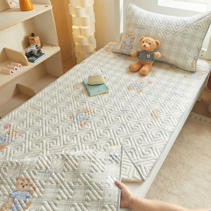 91家纺网 家纺一手货源 找家纺 舒居家纺 2026新款学生床全棉软床垫床盖 浮云初梦