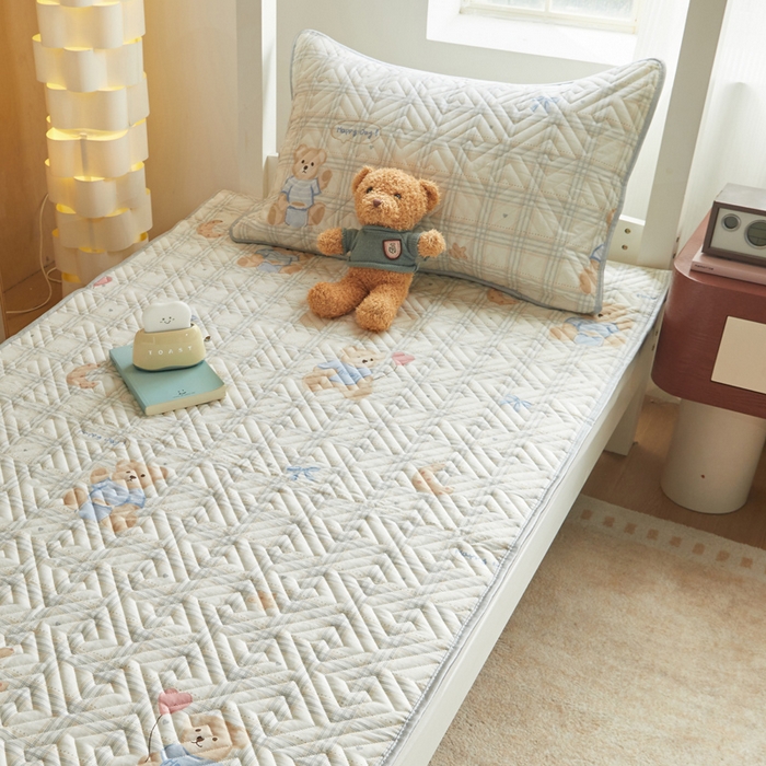 91家纺网 家纺一手货源 找家纺 舒居家纺 2026新款学生床全棉软床垫床盖 浮云初梦