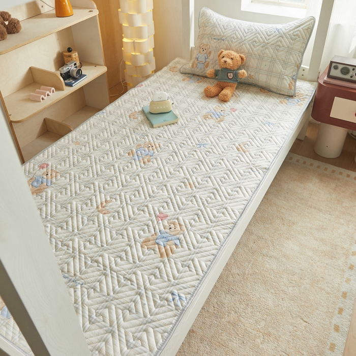 91家纺网 家纺一手货源 找家纺 舒居家纺 2026新款学生床全棉软床垫床盖 浮云初梦