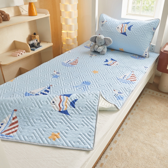 91家纺网 家纺一手货源 找家纺 舒居家纺 2026新款学生床全棉软床垫床盖 海洋之心