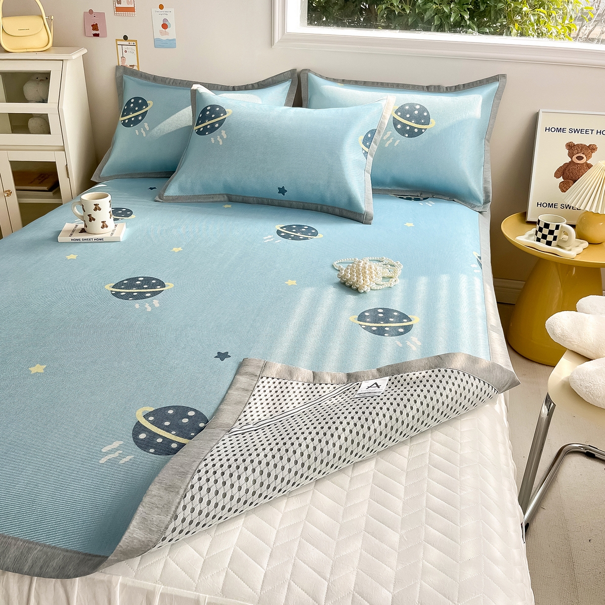 91家纺网 家纺一手货源 找家纺 懒猫家纺 2026新款250D数码印花宽边圆网冰丝凉席 探索星球