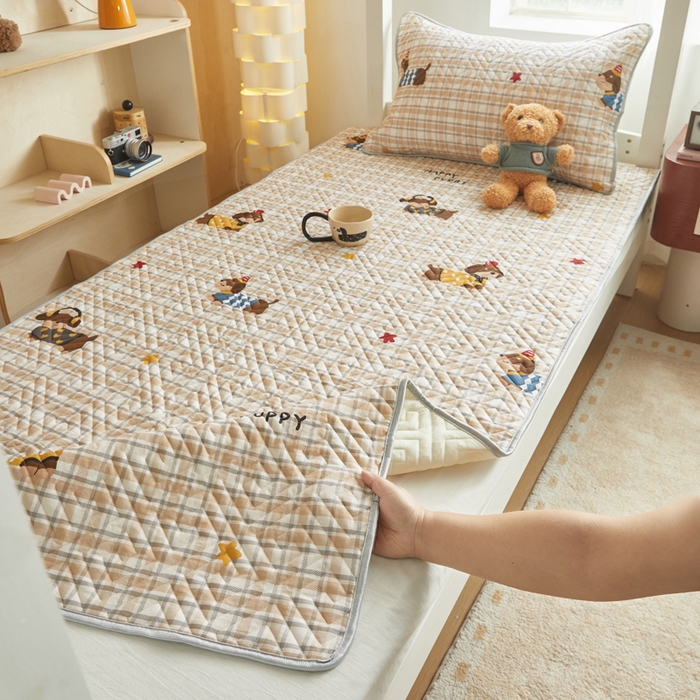 91家纺网 家纺一手货源 找家纺 舒居家纺 2026新款学生床全棉软床垫床盖 酷比狗