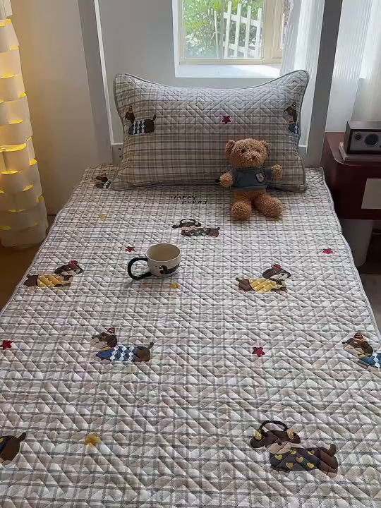 91家纺网 家纺一手货源 找家纺 舒居家纺 2026新款学生床全棉软床垫床盖 酷比狗