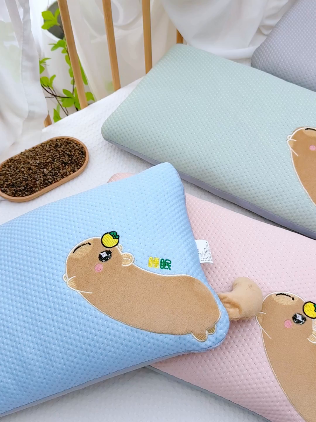 91家纺网 家纺一手货源 找家纺 （总）仁宇枕业 2026新款儿童枕头冰豆豆凉豆豆婴幼儿卡通卡皮荞麦枕芯芯棉花芯乳胶枕头枕芯