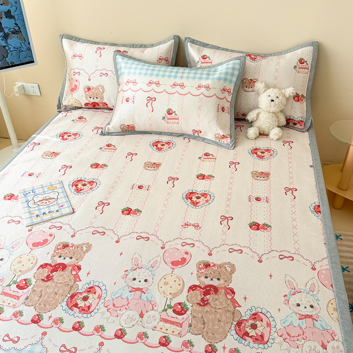 91家纺网 家纺一手货源 找家纺 懒猫家纺 2026新款250D数码印花宽边圆网冰丝凉席 甜品屋