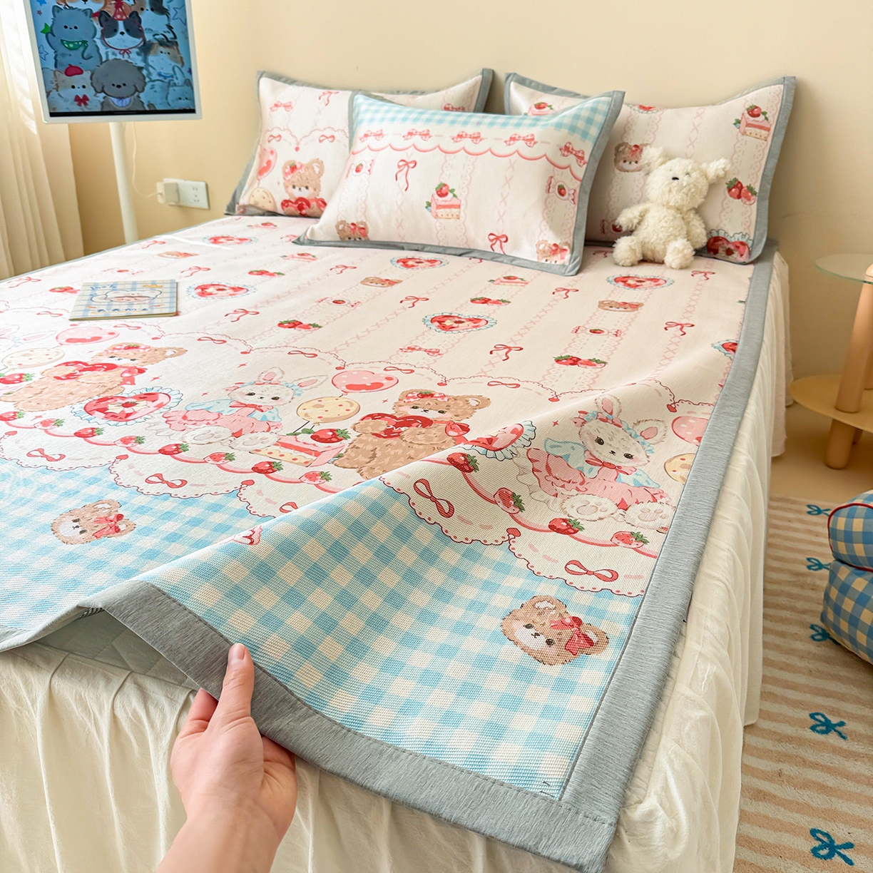 91家纺网 家纺一手货源 找家纺 懒猫家纺 2026新款250D数码印花宽边圆网冰丝凉席 甜品屋