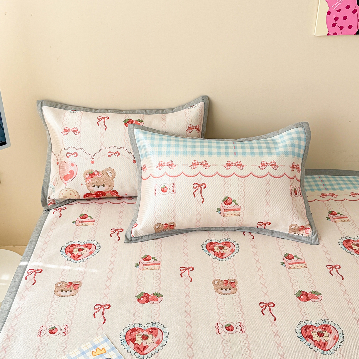 91家纺网 家纺一手货源 找家纺 懒猫家纺 2026新款250D数码印花宽边圆网冰丝凉席 甜品屋