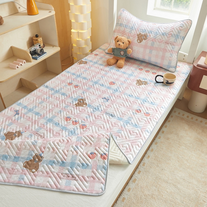 91家纺网 家纺一手货源 找家纺 舒居家纺 2026新款学生床全棉软床垫床盖 生日熊