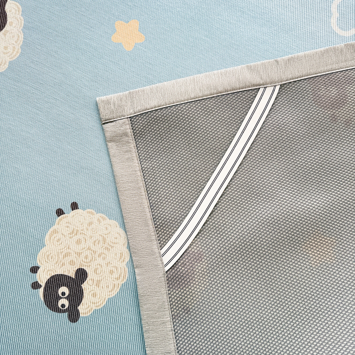 91家纺网 家纺一手货源 找家纺 懒猫家纺 2026新款250D数码印花宽边圆网冰丝凉席 小羊咩咩