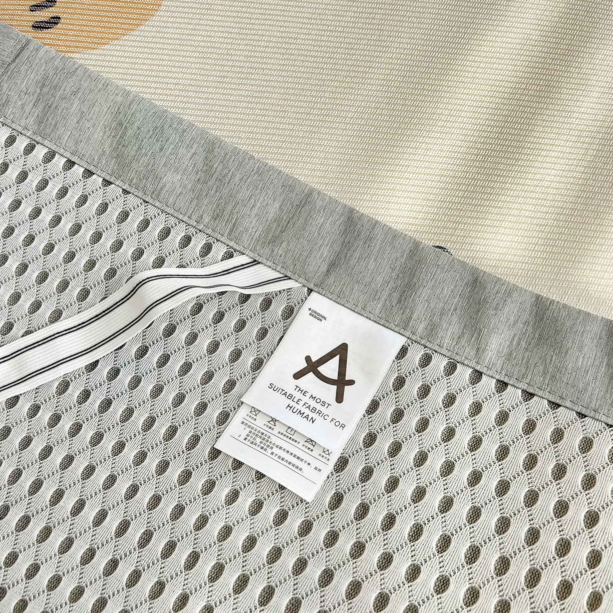 91家纺网 家纺一手货源 找家纺 懒猫家纺 2026新款250D数码印花宽边圆网冰丝凉席 邂逅