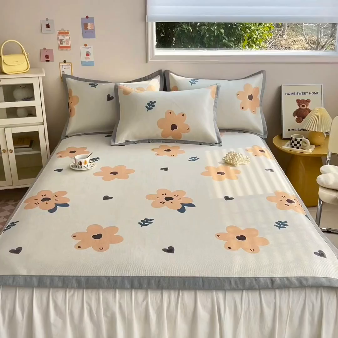 91家纺网 家纺一手货源 找家纺 懒猫家纺 2026新款250D数码印花宽边圆网冰丝凉席 邂逅