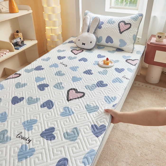 91家纺网 家纺一手货源 找家纺 舒居家纺 2026新款学生床全棉软床垫床盖 心心颜颜